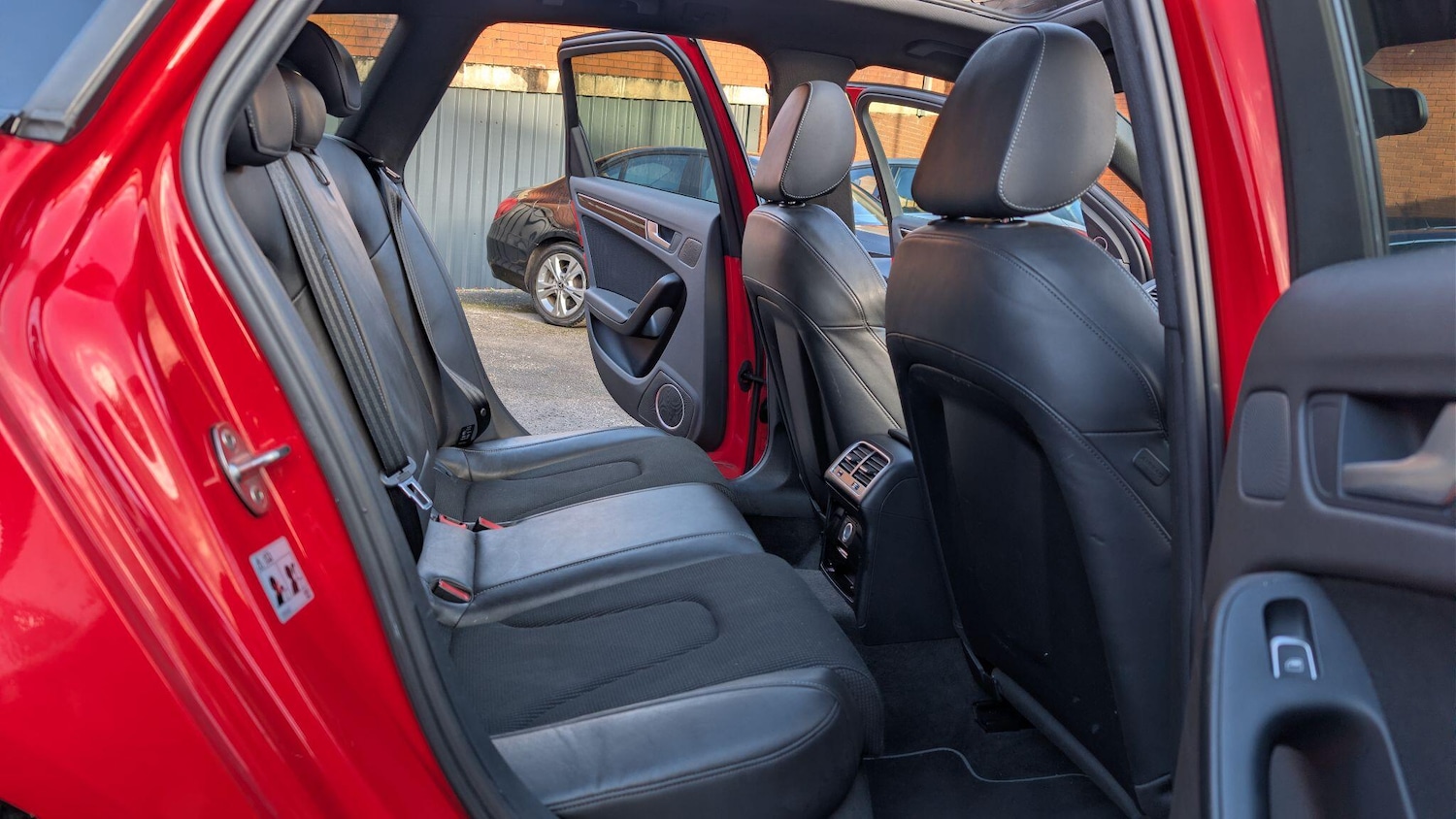 Used Audi A4 2013 for sale - 77311537: Photo 13