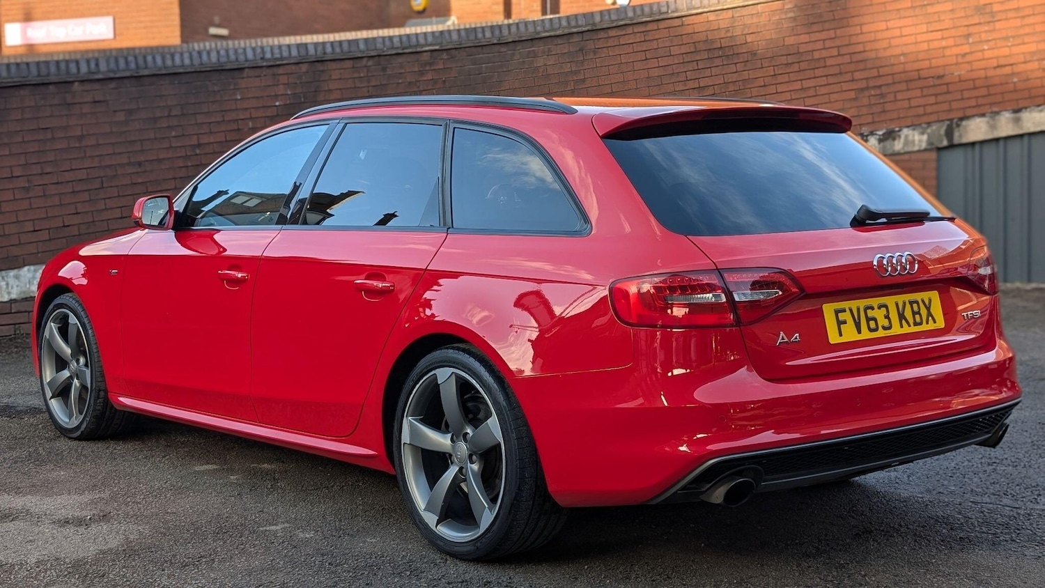 Used Audi A4 2013 for sale - 77311537: Photo 4