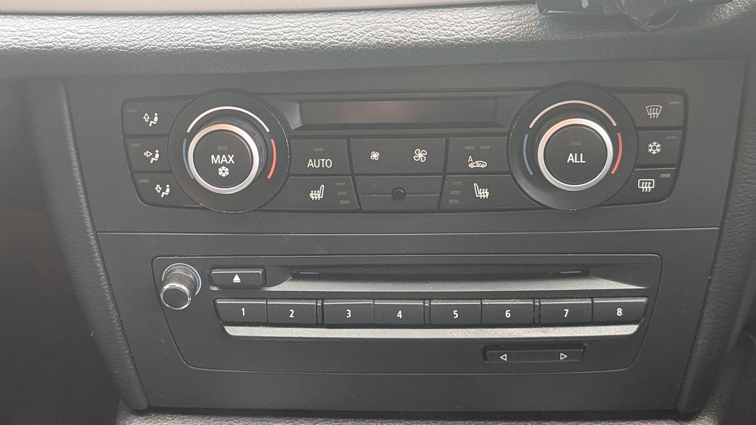 Used BMW X1 2010 for sale - 77022929: Photo 14