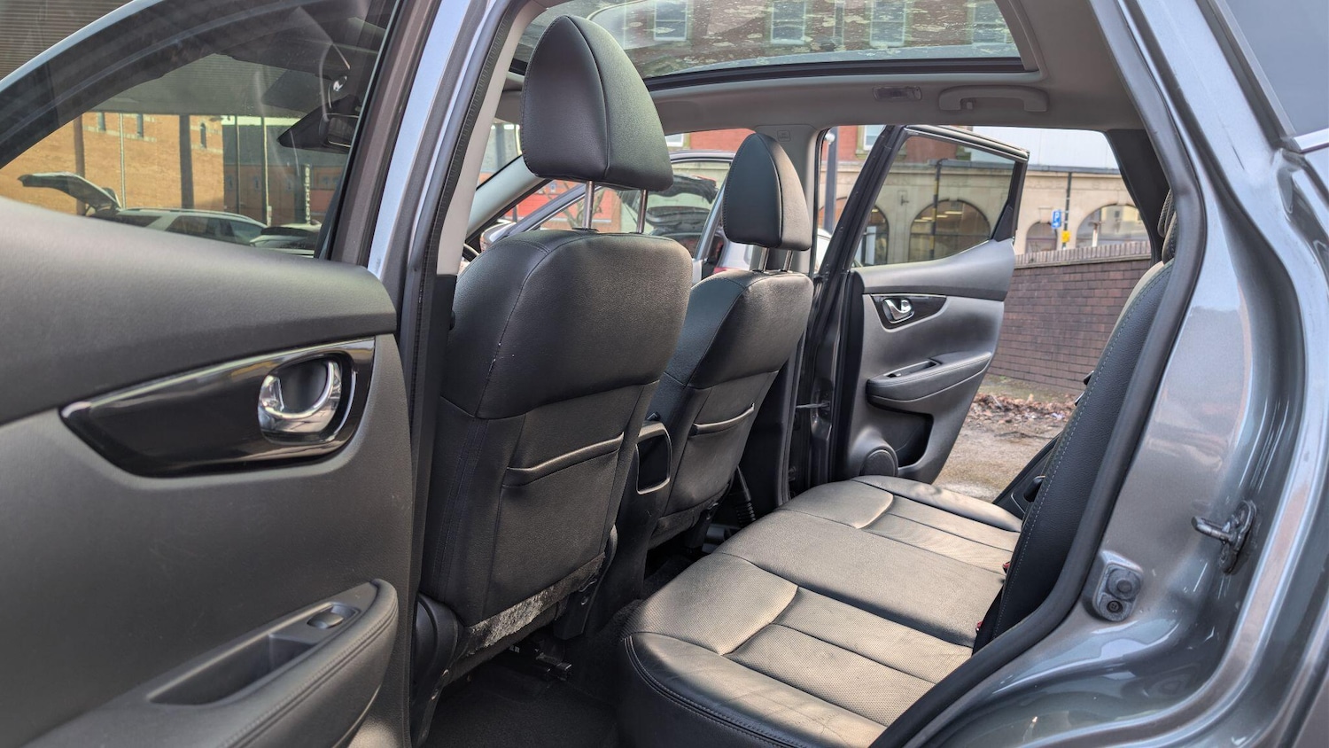 Used Nissan Qashqai 2015 for sale - 77786309: Photo 18