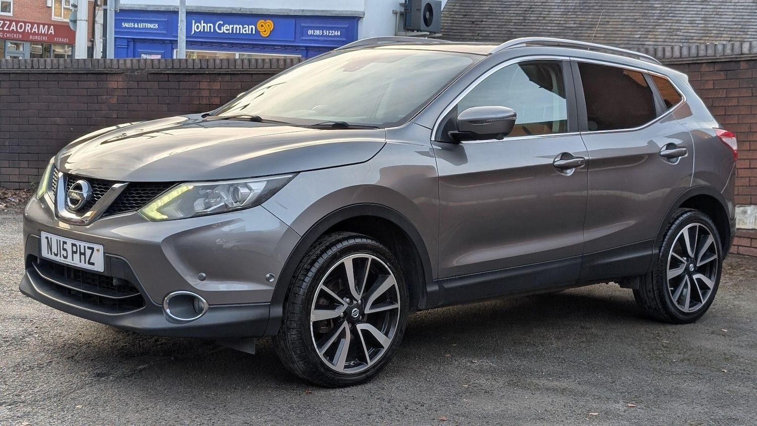 Used Nissan Qashqai 2015 for sale - 77786309: Photo 4