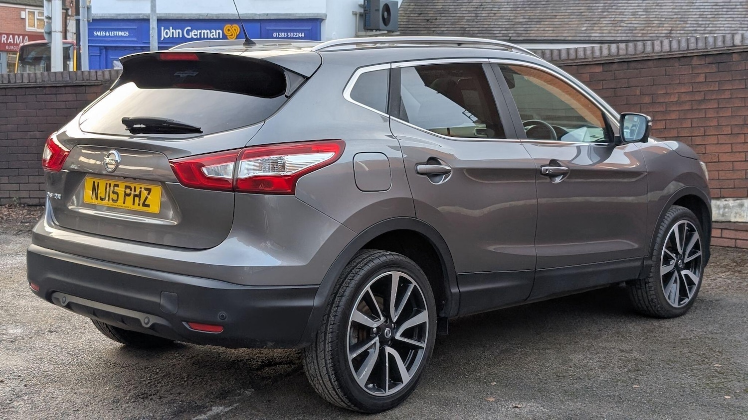 Used Nissan Qashqai 2015 for sale - 77786309: Photo 9