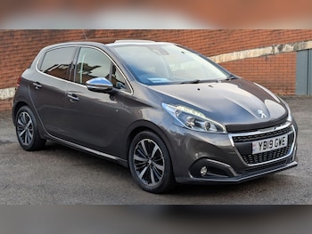 Used Peugeot 208 2019 for sale - 77360685: Photo