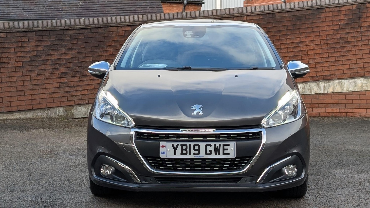 Used Peugeot 208 2019 for sale - 77360685: Photo 2