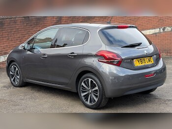 Used Peugeot 208 2019 for sale - 77360685: Photo