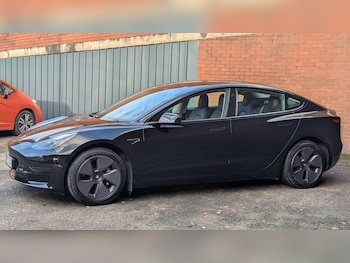 Used Tesla Model 3 2021 for sale - 76897168: Photo