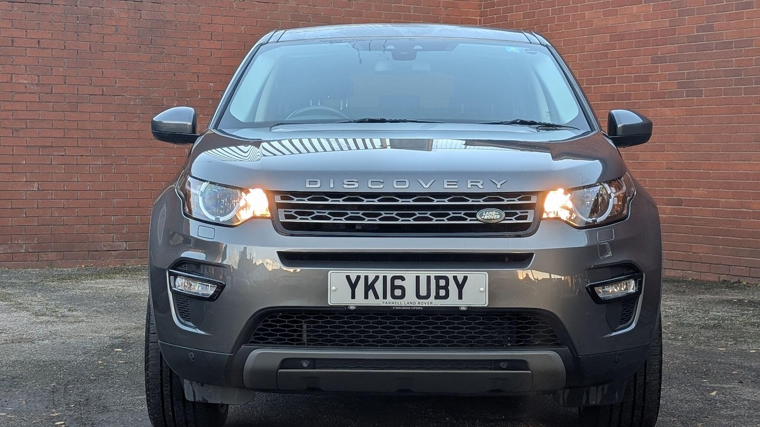 Used Land Rover Discovery Sport 2016 for sale - 77022907: Photo 2