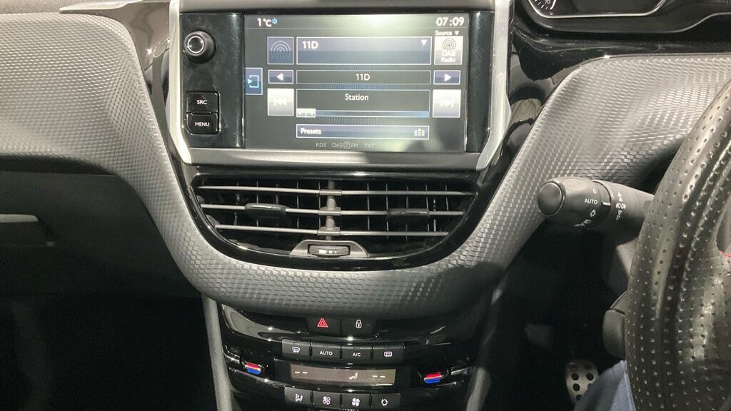 Used Peugeot 208 2016 for sale - 77022886: Photo 12