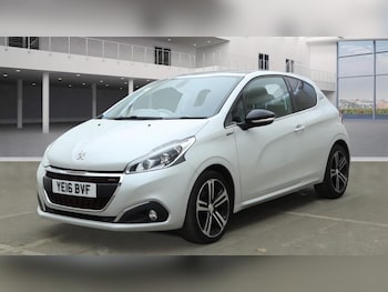 Used Peugeot 208 2016 for sale - 77022886: Photo