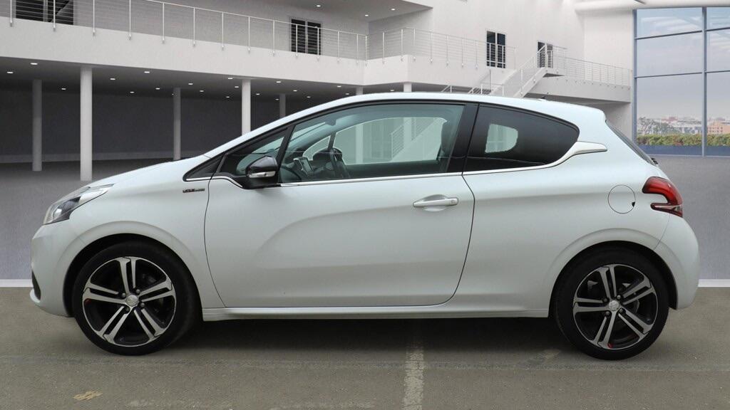 Used Peugeot 208 2016 for sale - 77022886: Photo 7
