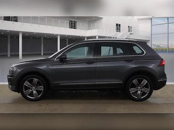 Used Volkswagen Tiguan 2017 for sale - 77552523: Photo