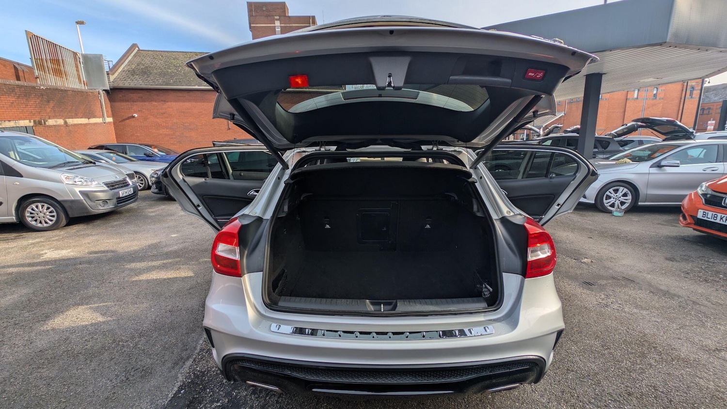 Used Mercedes-Benz GLA 2014 for sale - 77022913: Photo 28