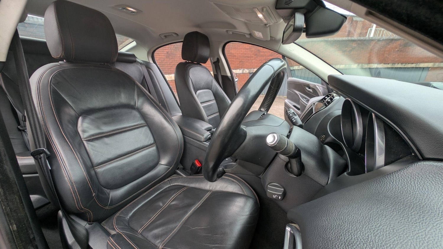 Used Jaguar XE 2016 for sale - 77333293: Photo 14