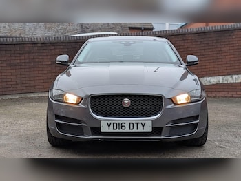 Used Jaguar XE 2016 for sale - 77333293: Photo