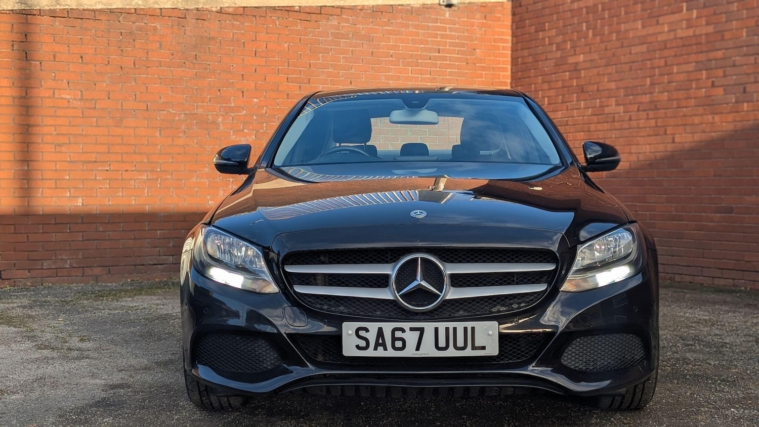 Used Mercedes-Benz C Class 2017 for sale - 77022920: Photo 2