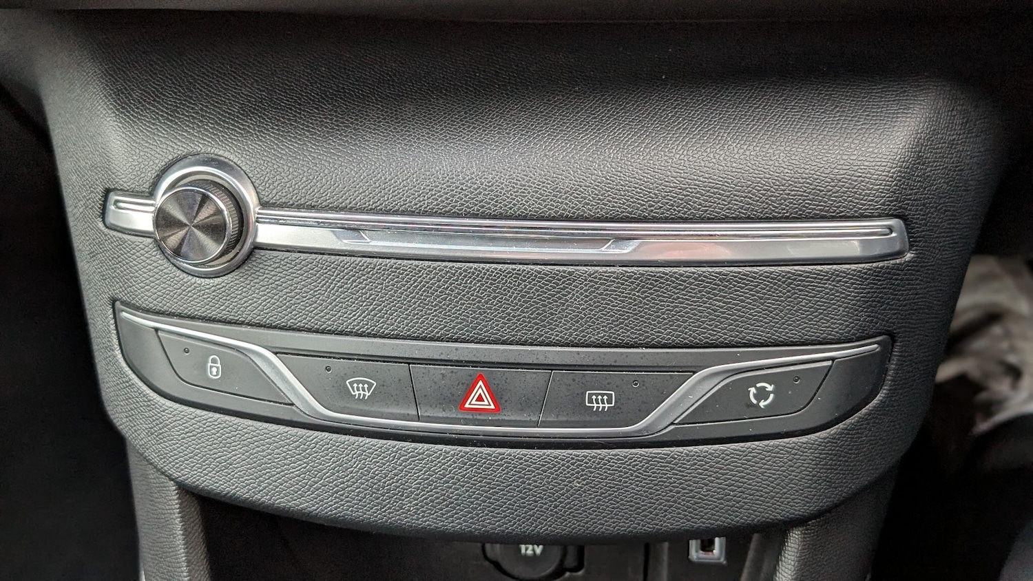 Used Peugeot 308 2017 for sale - 77022901: Photo 19