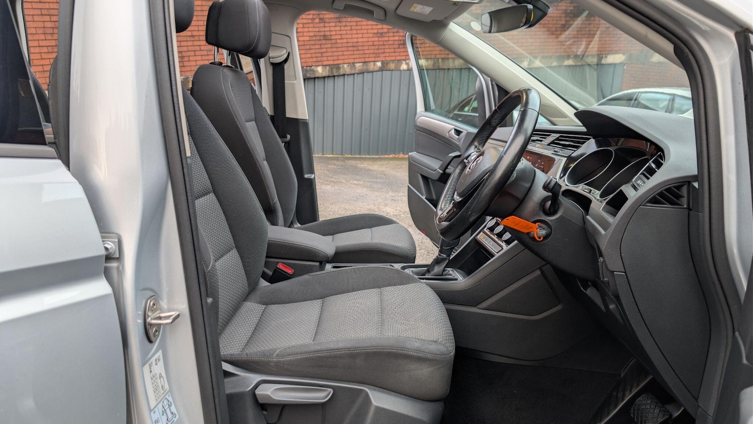 Used Volkswagen Touran 2018 for sale - 77022915: Photo 16