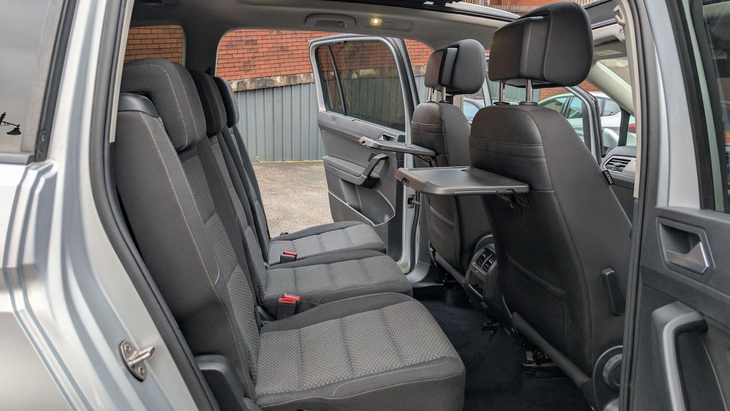 Used Volkswagen Touran 2018 for sale - 77022915: Photo 20