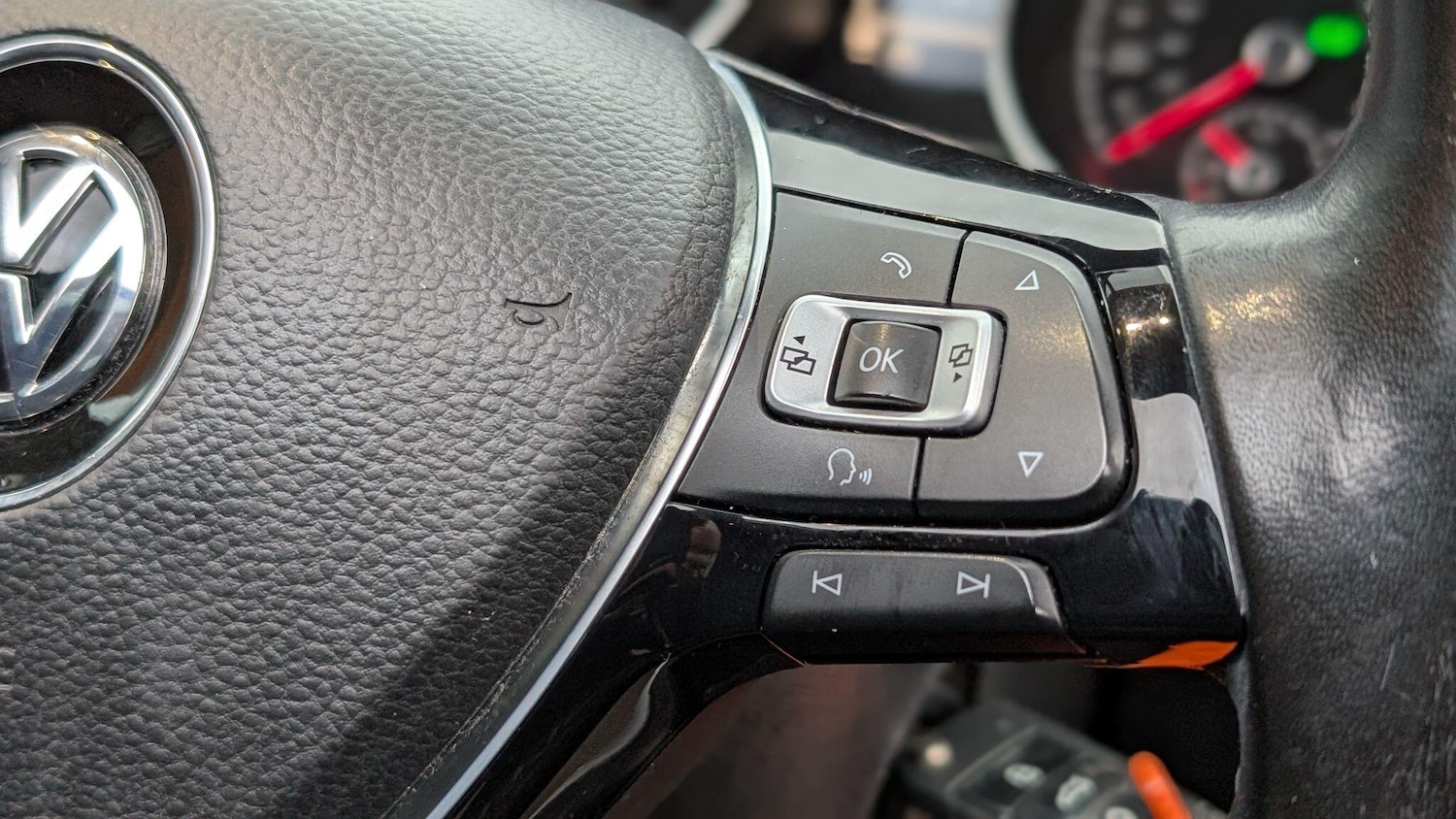 Used Volkswagen Touran 2018 for sale - 77022915: Photo 24