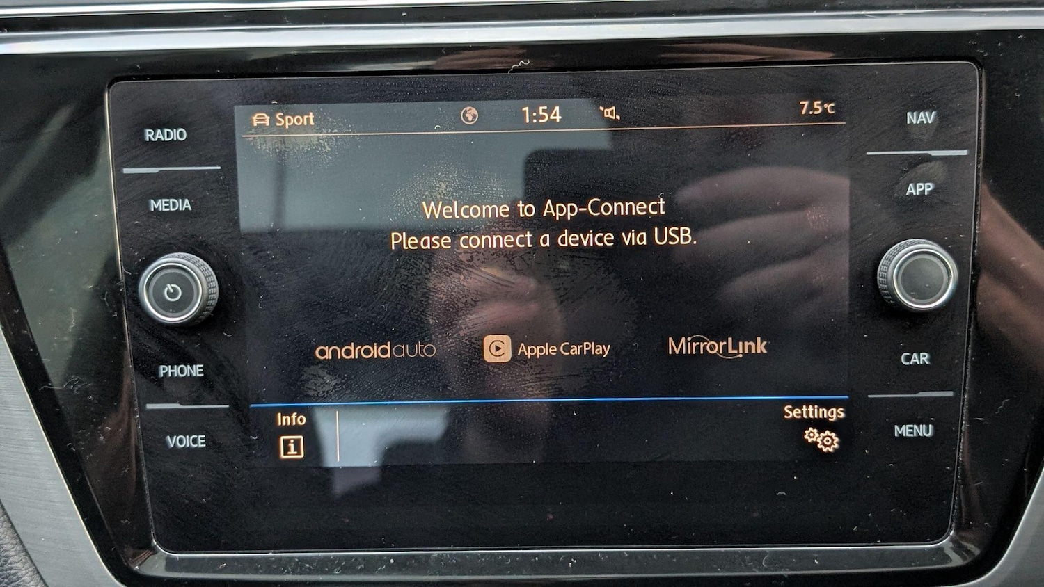 Used Volkswagen Touran 2018 for sale - 77022915: Photo 27