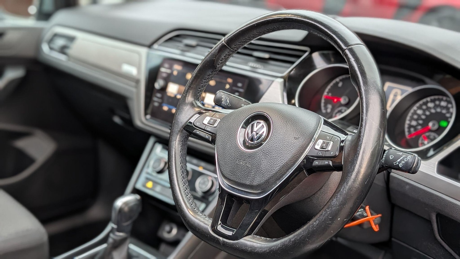 Used Volkswagen Touran 2018 for sale - 77022915: Photo 33