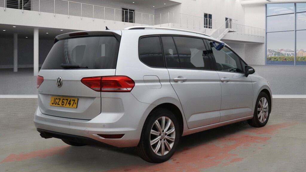 Used Volkswagen Touran 2018 for sale - 77022915: Photo 5