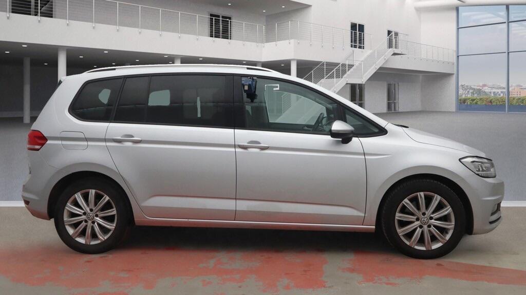 Used Volkswagen Touran 2018 for sale - 77022915: Photo 6