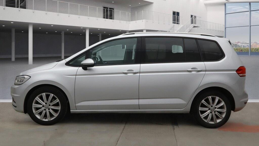 Used Volkswagen Touran 2018 for sale - 77022915: Photo 7