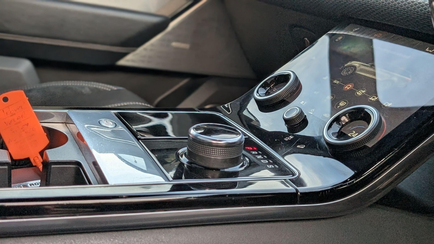 Used Land Rover Range Rover Velar 2020 for sale - 77022888: Photo 32