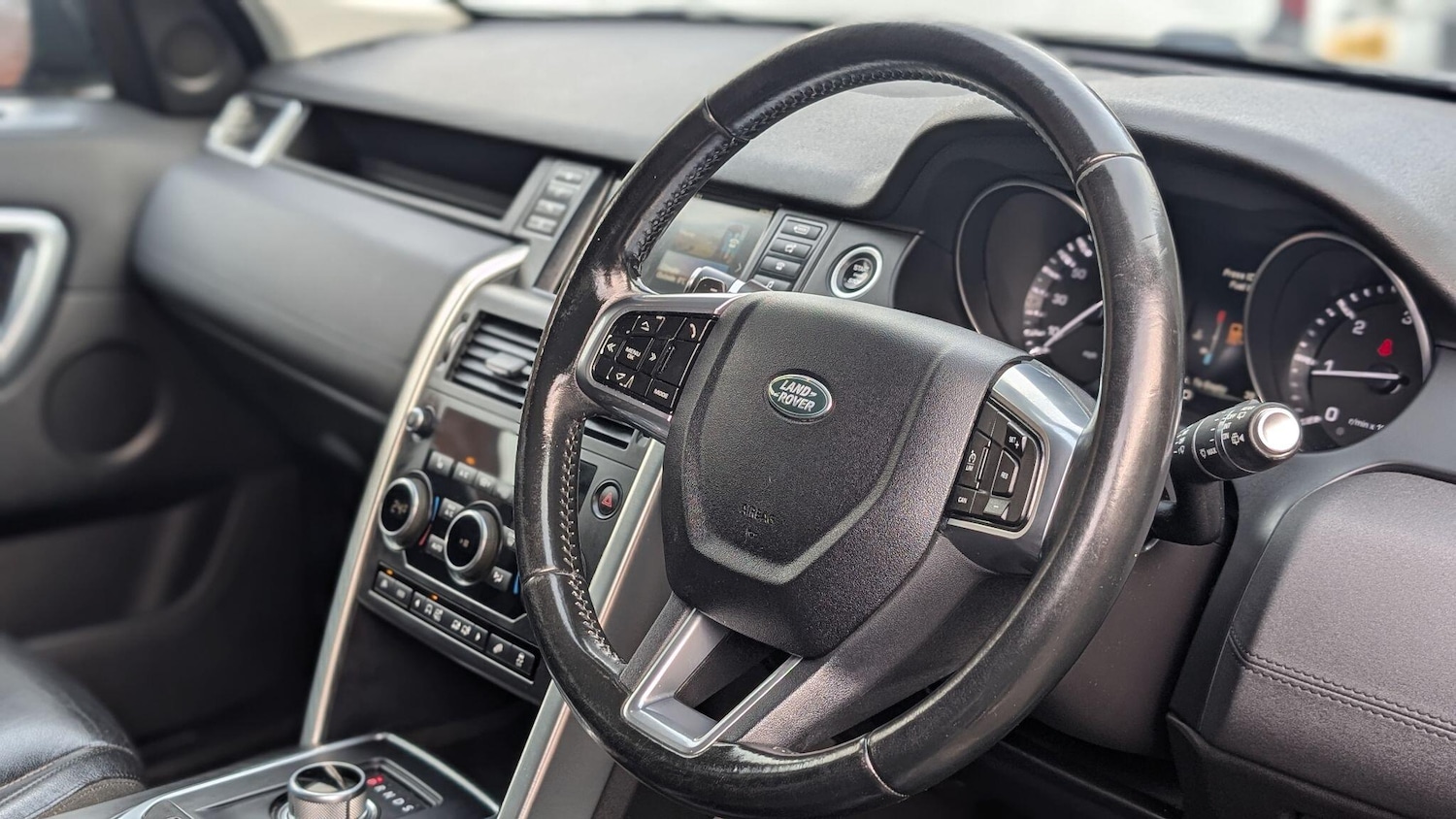 Used Land Rover Discovery Sport 2016 for sale - 77826864: Photo 26