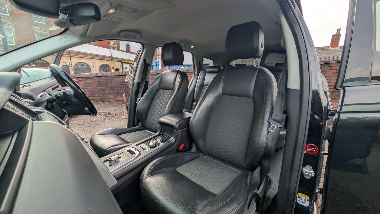 Used Land Rover Discovery Sport 2016 for sale - 77826864: Photo 28