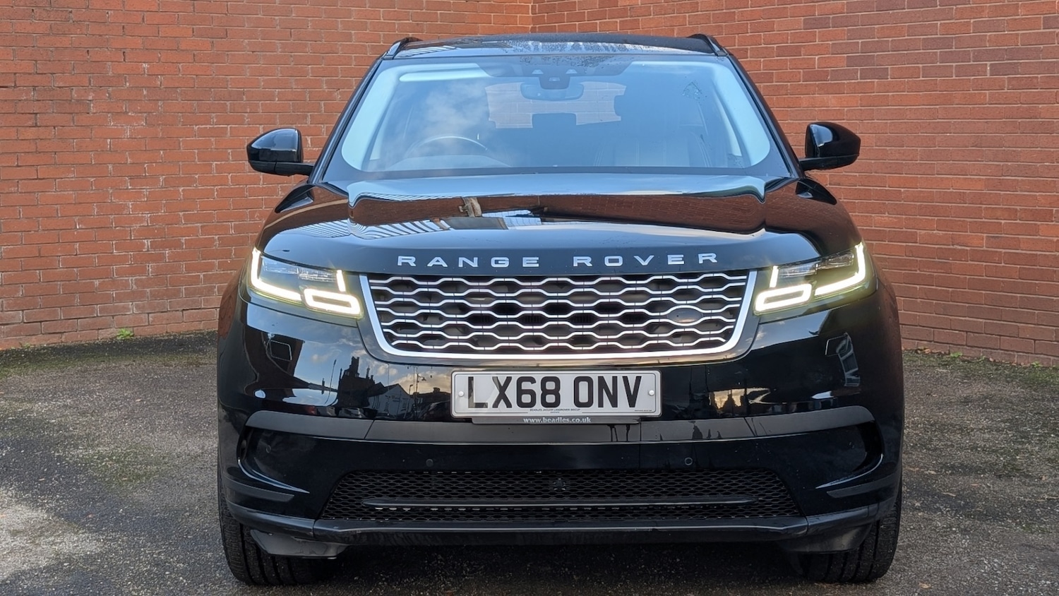 Used Land Rover Range Rover Velar 2018 for sale - 76893323: Photo 2