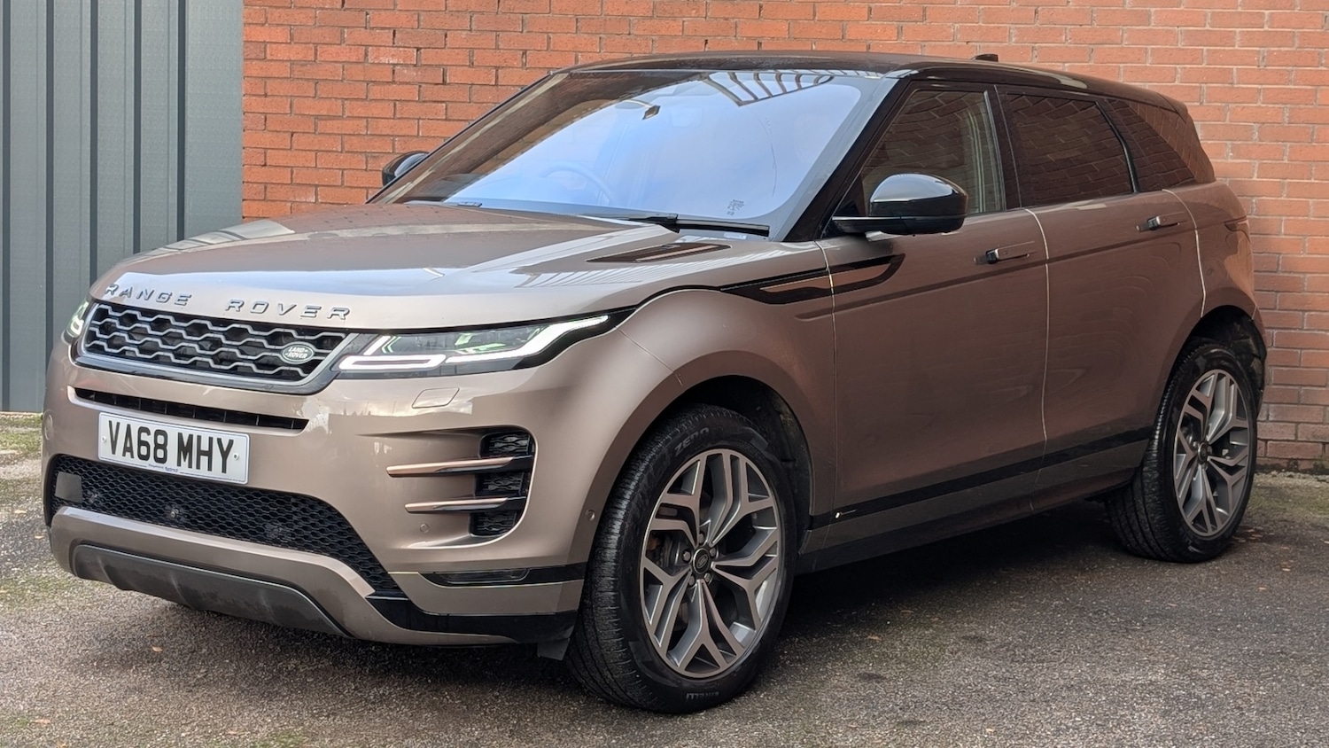 Used Land Rover Range Rover Evoque 2019 for sale - 76893207: Photo 2