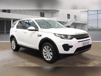 Used Land Rover Discovery Sport 2016 for sale - 77855865: Photo