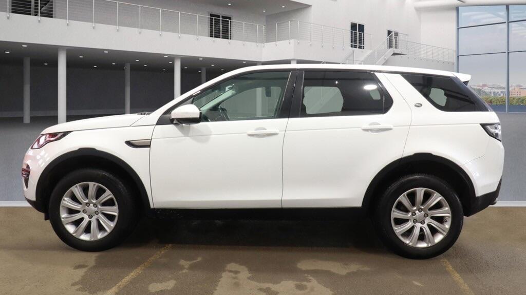 Used Land Rover Discovery Sport 2016 for sale - 77855865: Photo 6