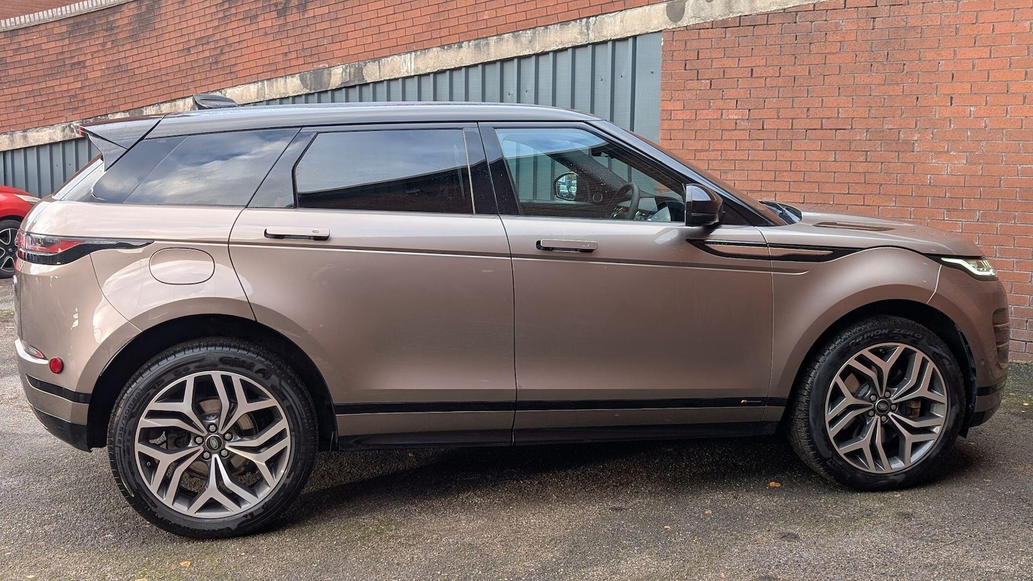 Used Land Rover Range Rover Evoque 2019 for sale - 77022898: Photo 6