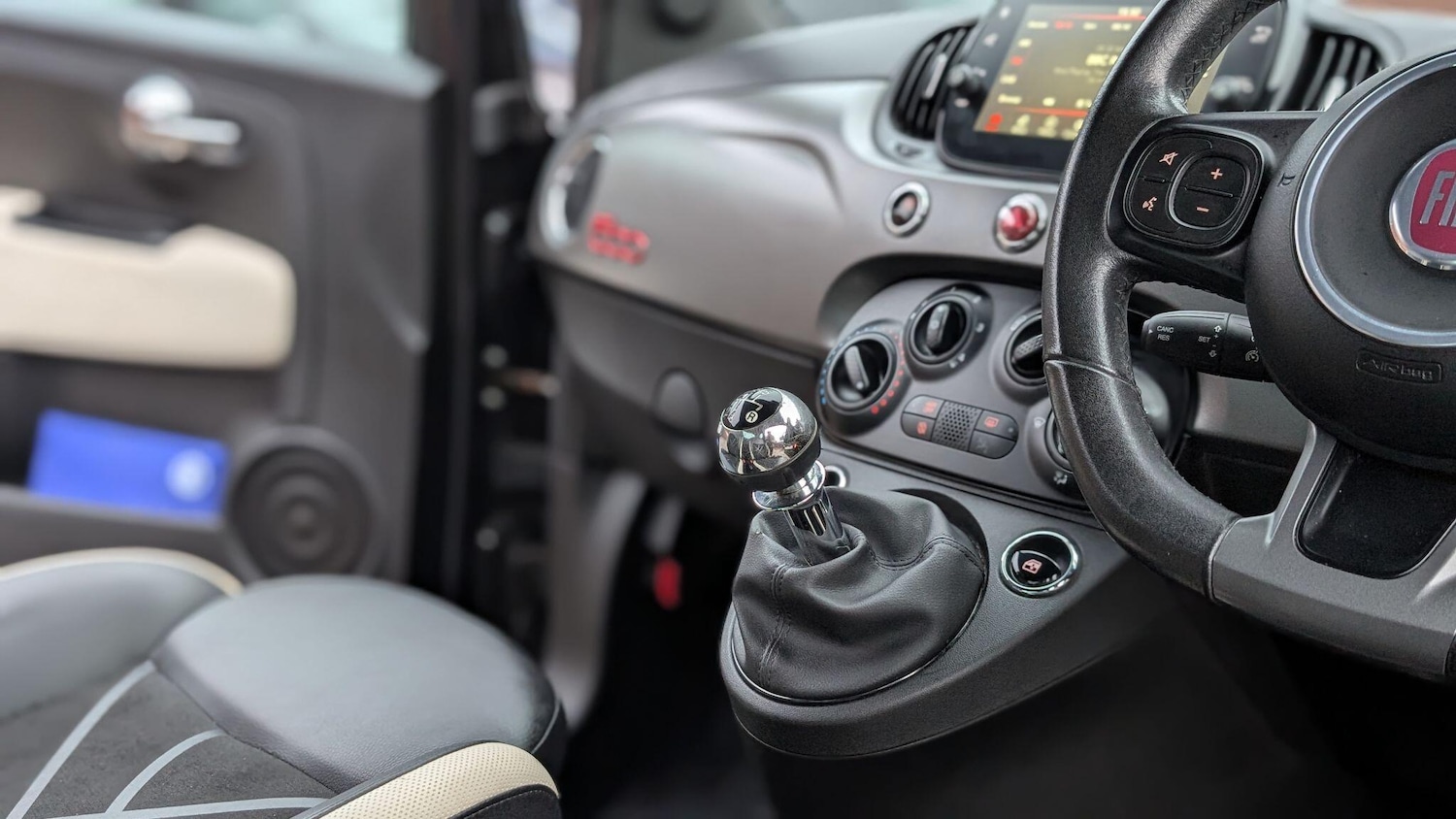 Used Fiat 500 2018 for sale - 77022933: Photo 11