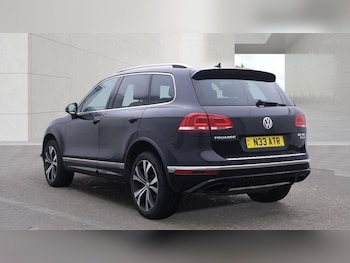 Used Volkswagen Touareg 2016 for sale - 79207351: Photo