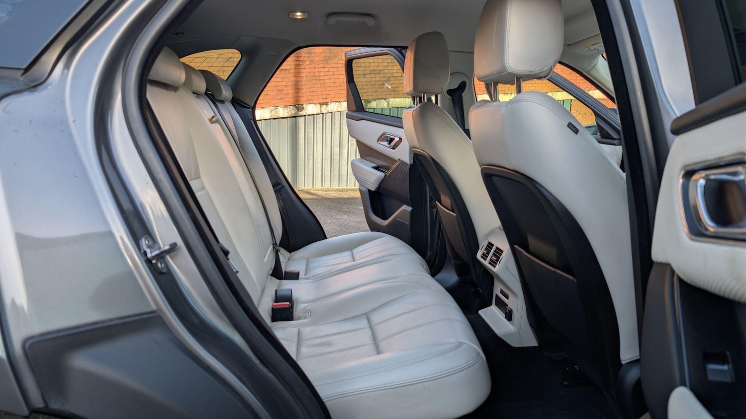 Used Land Rover Range Rover Velar 2018 for sale - 77022897: Photo 14