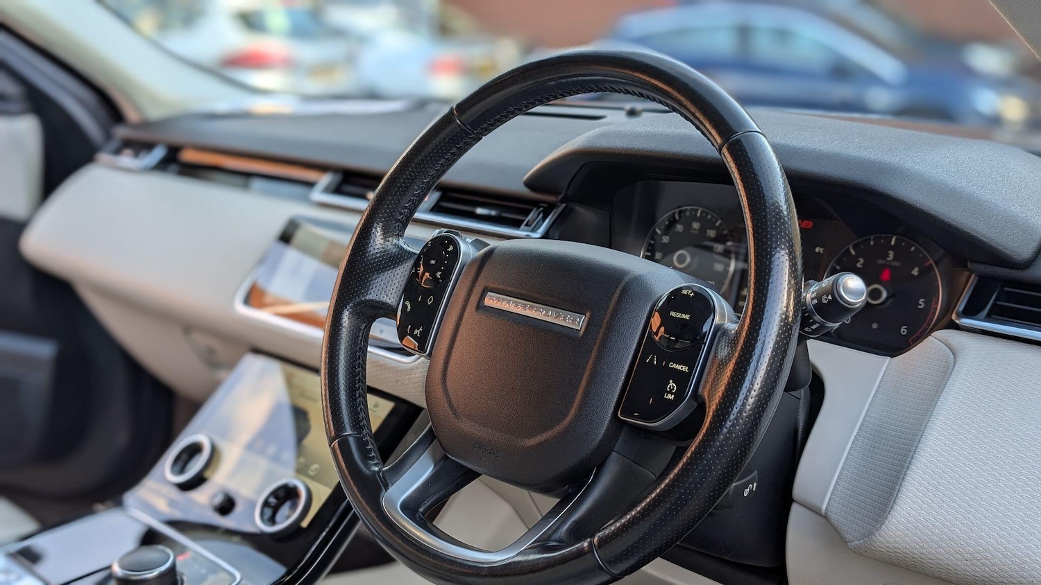 Used Land Rover Range Rover Velar 2018 for sale - 77022897: Photo 32