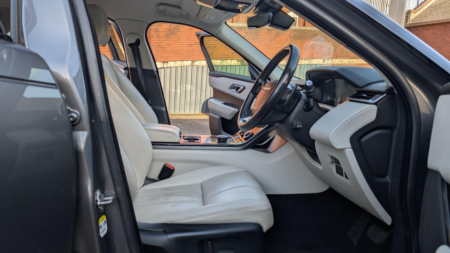 Used Land Rover Range Rover Velar 2018 for sale - 77022897: Photo 33