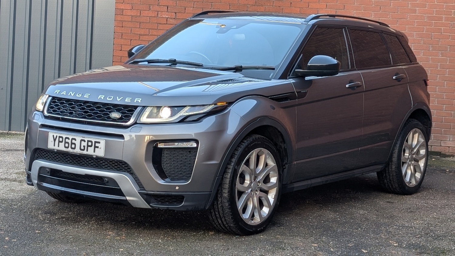 Used Land Rover Range Rover Evoque 2016 for sale - 76893213: Photo 2