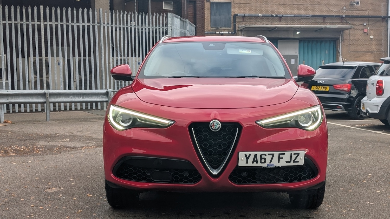 Used Alfa Romeo Stelvio 2017 for sale - 76892236: Photo 2