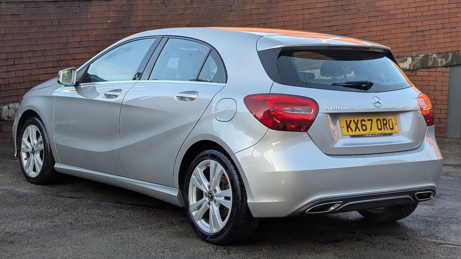 Used Mercedes-Benz A-Class 2017 for sale - 77239569: Photo 4