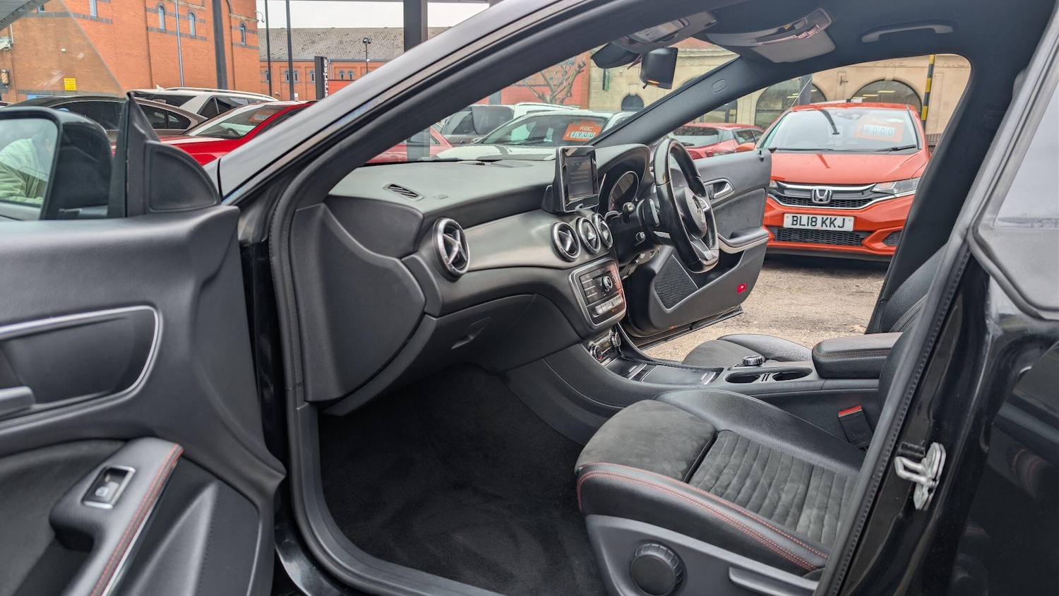 Used Mercedes-Benz CLA 2017 for sale - 77293529: Photo 31