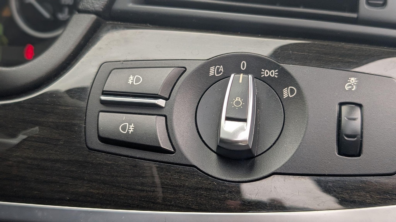 Used BMW 5 Series 2012 for sale - 77022935: Photo 16