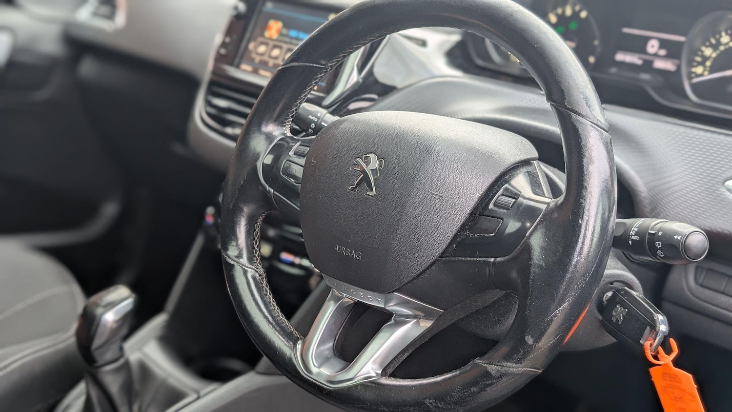 Used Peugeot 208 2019 for sale - 77281213: Photo 14