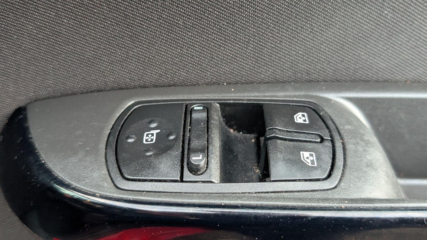 Used Vauxhall Corsa 2017 for sale - 77022918: Photo 15