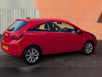 Used Vauxhall Corsa 2017 for sale - 77022918: Photo