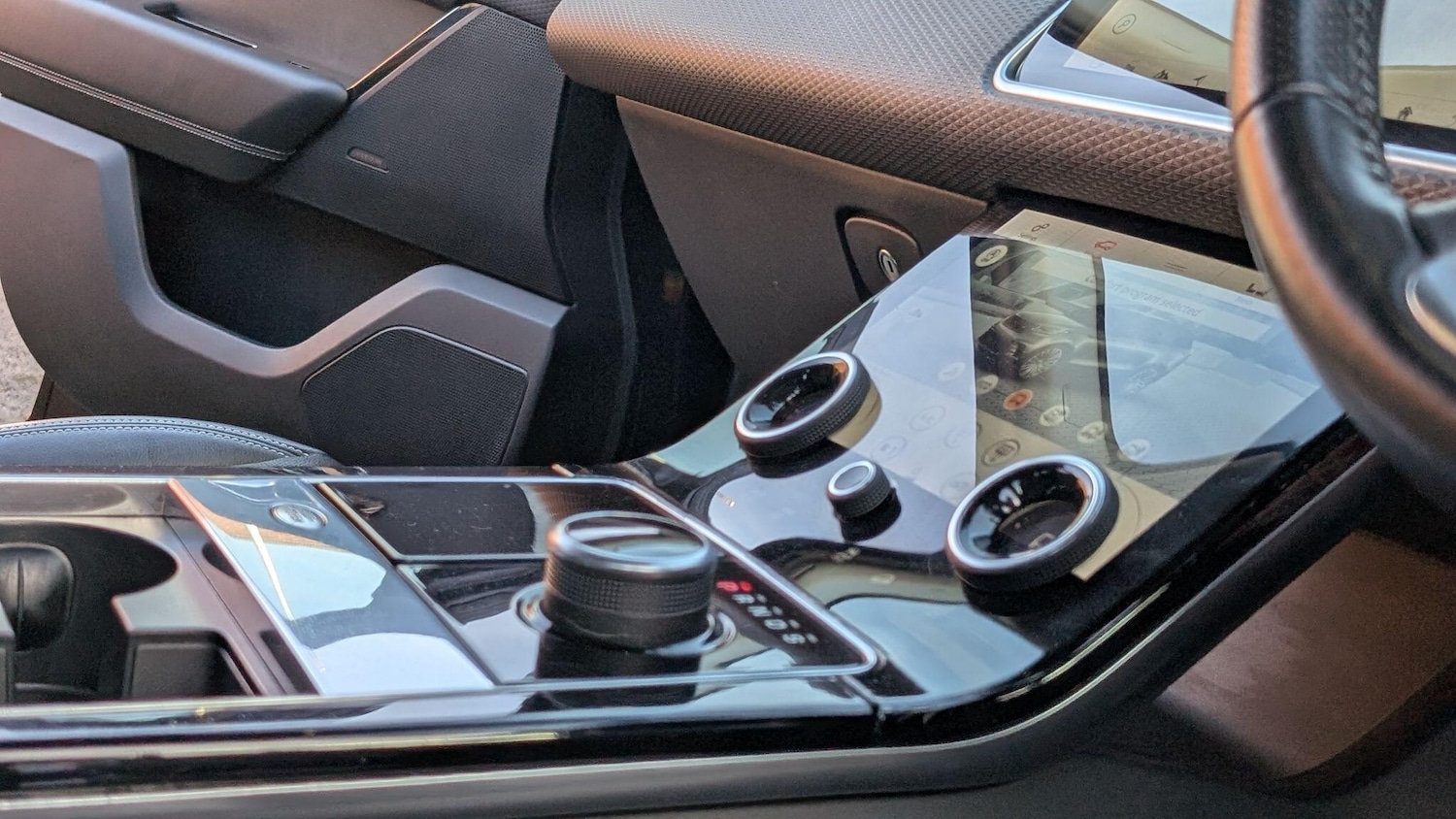 Used Land Rover Range Rover Velar 2018 for sale - 77022899: Photo 30